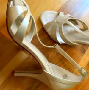 Nude dancing shoes